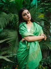 Prithvi - Parrot Green Cotton Saree with Soft Zari Borders & Tassel Pallu